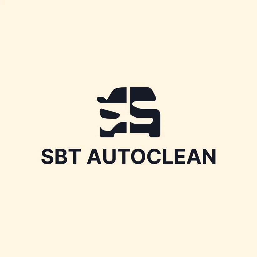 Logo secondaire SBT Autoclean avec symbole au-dessus du nom de marque sur fond clair.
